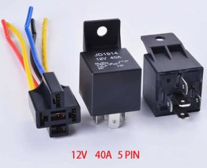 releu auto 12V 5 pini